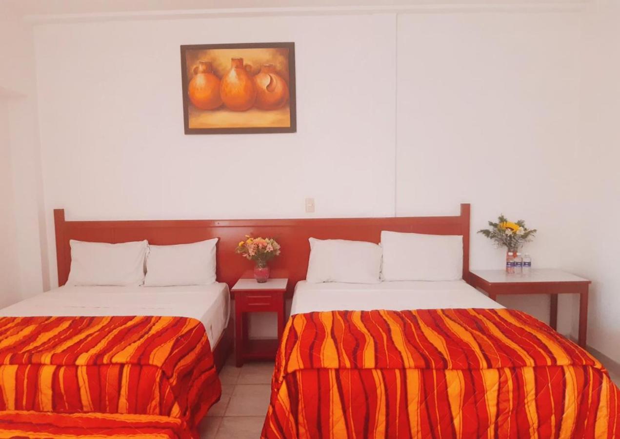 Hotel Hacienda De Zapata จูเตเปค ภายนอก รูปภาพ