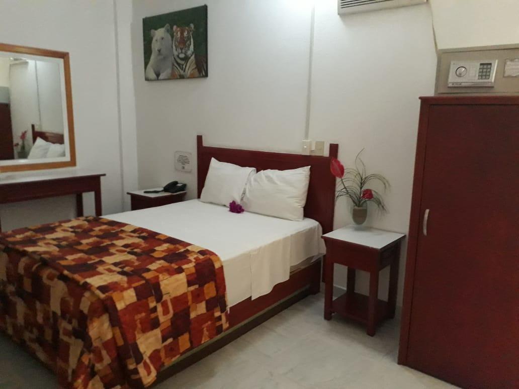 Hotel Hacienda De Zapata จูเตเปค ภายนอก รูปภาพ